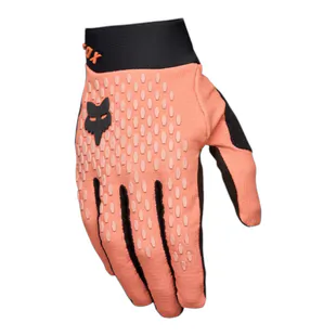 seifenblasen mit handschuh 