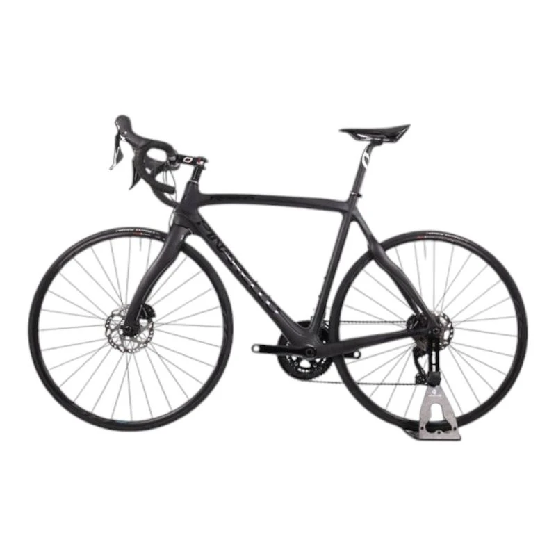 Pinarello Razha 105 Disc 2022 105 11V Road Bike (Black) | Sportpursuit
