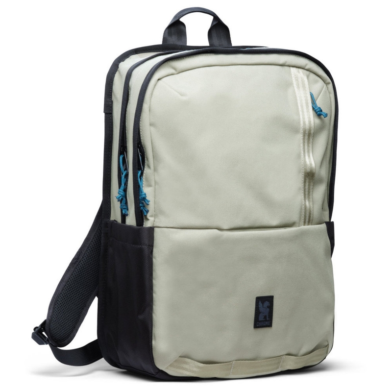 Rapha Tech Tote Bag (Dove /Silver Reflective) | Sportpursuit.com