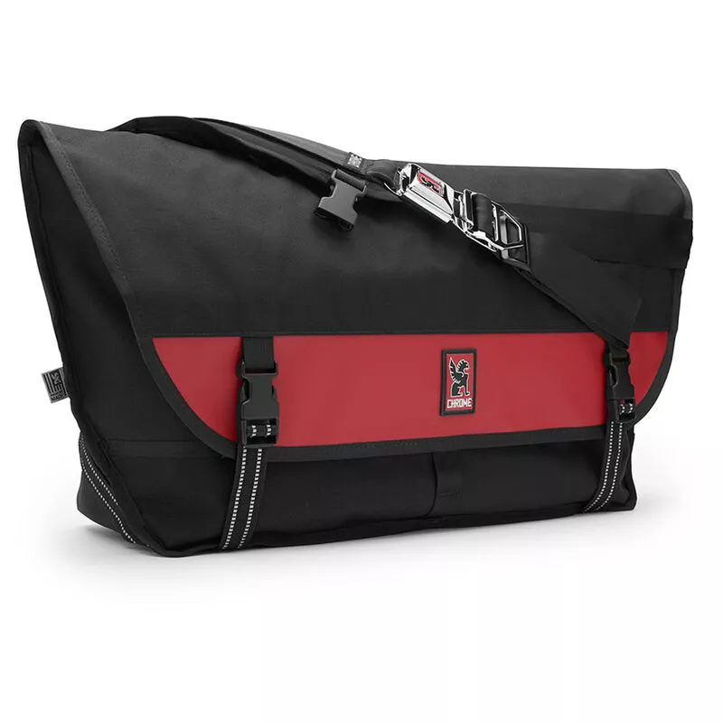 Chrome Metropolis 40L Messenger Bag (Black/Red) | Sportpursuit.com