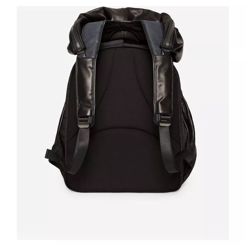 cote&ciel leather backpack Isar M Obsidian Black Crafted in water Cote & Ciel Nile Alias