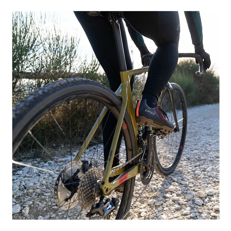DMT GK1 Cycling Shoes (Black/Antracite) | Sportpursuit.com