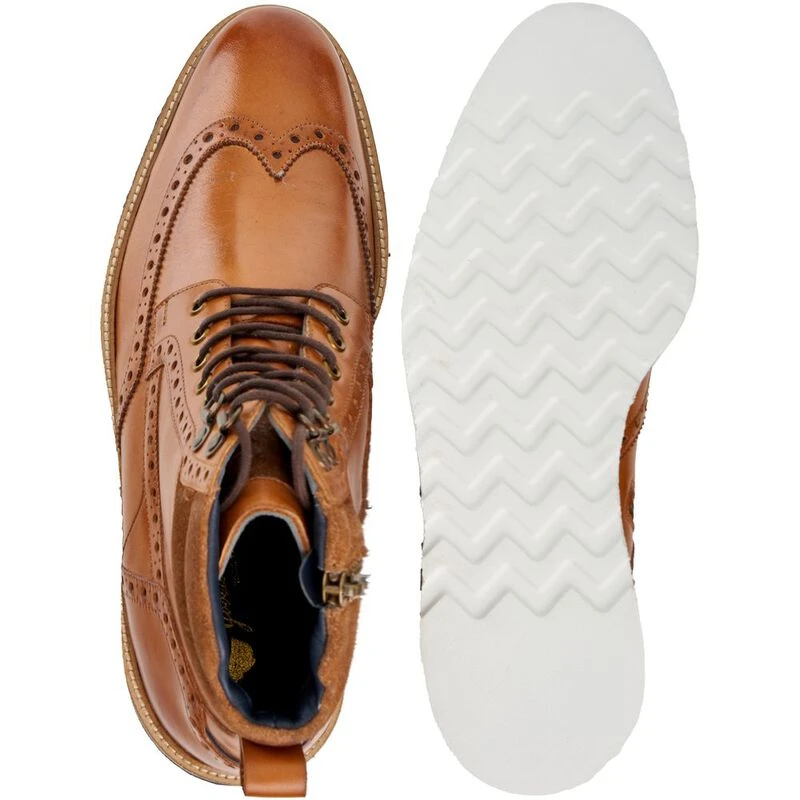 Goodwin Smith Mens Linton Brogue Boots (Tan) | Sportpursuit.com