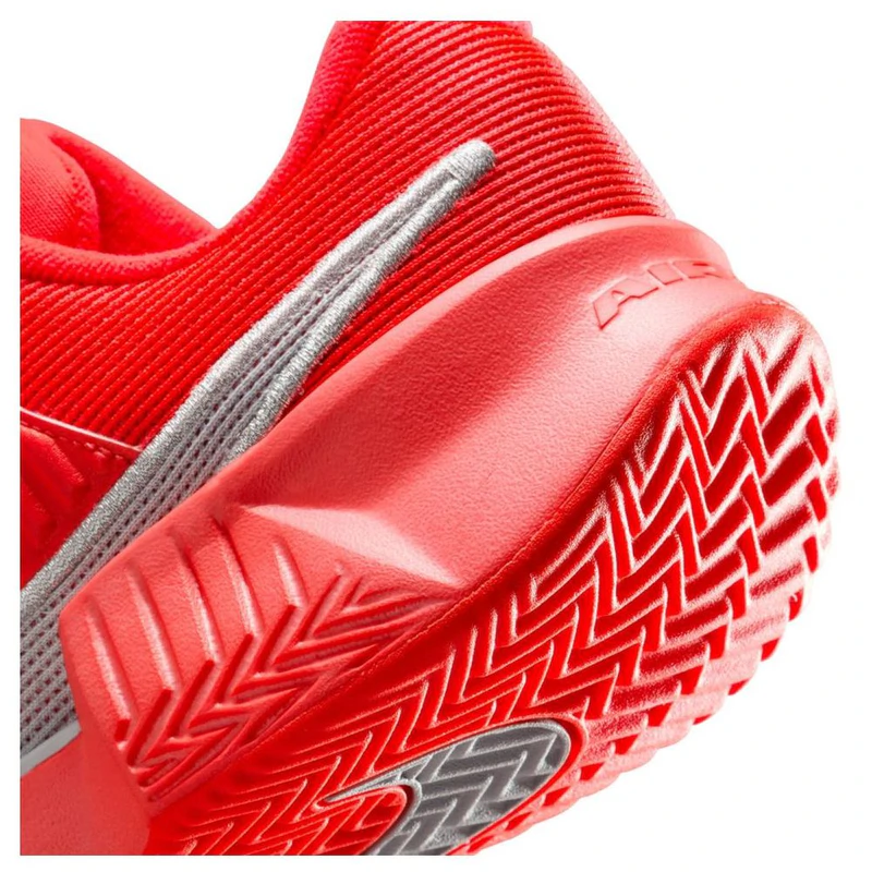Nike Womens ZOOM GP CHALLENGE PRO CLY PR Casual Shoes (Bright Crimson/