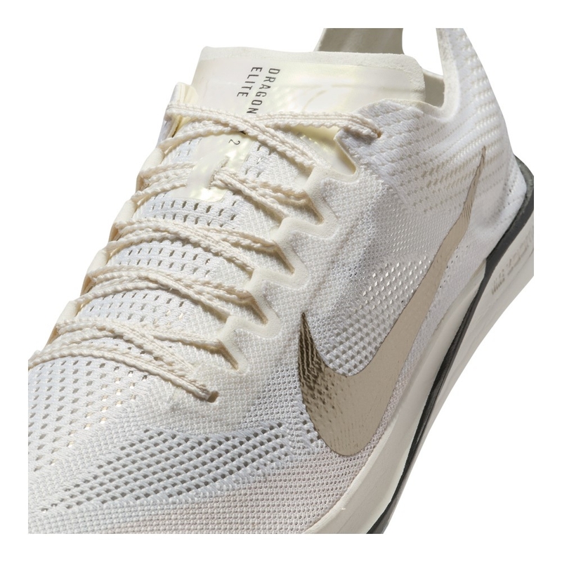 Nike Mens ZoomX Dragonfly 2 Elite JI Spikes (Sail/Mtlc Gold Grain-Medi