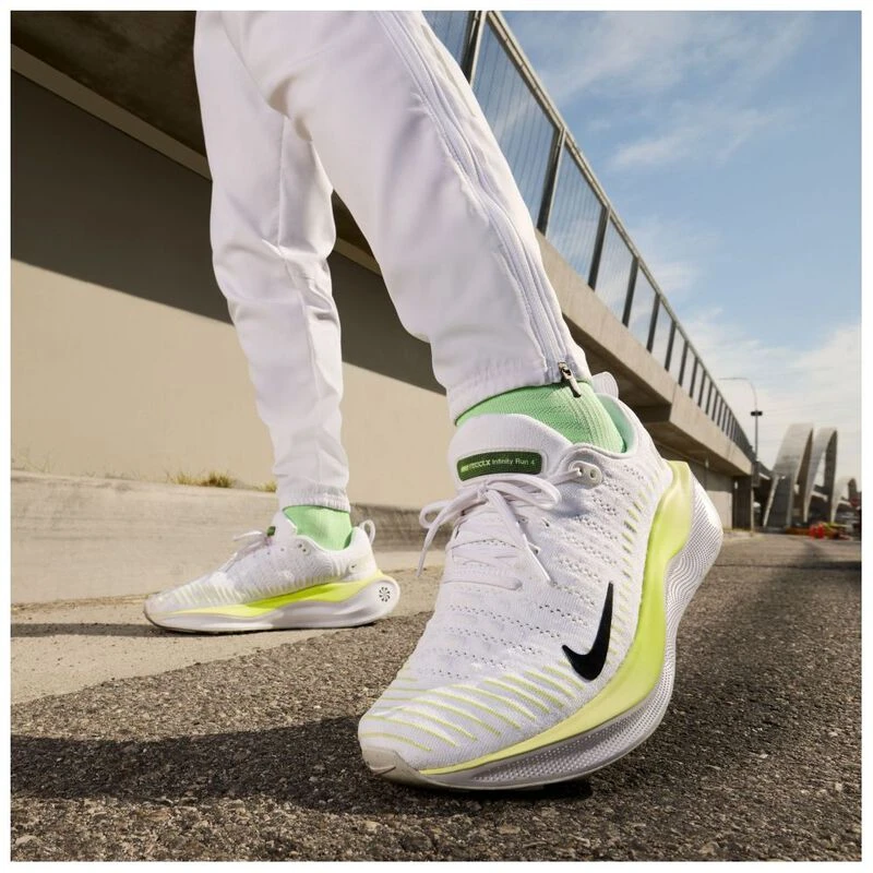 Nike ReactX Infinity Run 4 Shoes in White Lemon Twist Nike ReactX Infinity Run 4 White Lemon Twist Yellow DR2670  main image 3