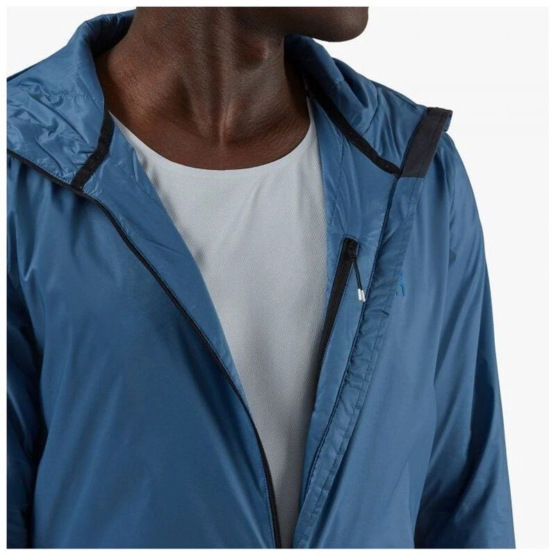 ON Running Mens Insulator Jacket (Cerulean/Navy) | Sportpursuit.com