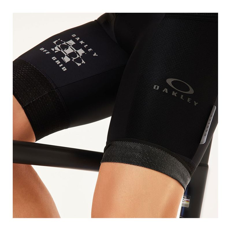 Oakley Mens Off Grid Cargo Bib Bib Shorts (Black) | Sportpursuit.com