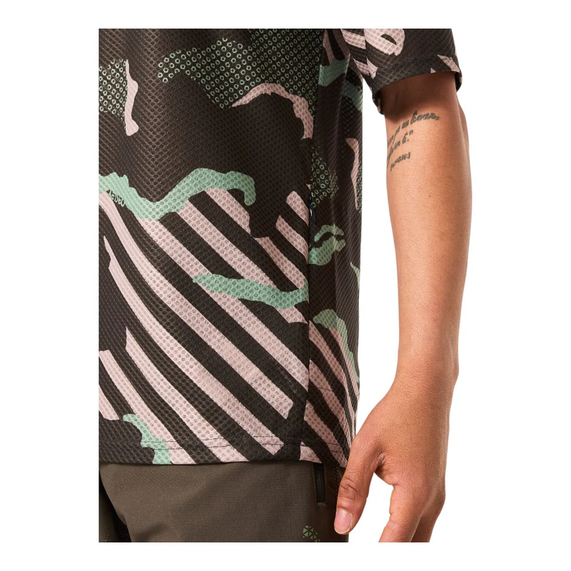 Oakley Ridestore Oakley Mens Ride Free Cycling Jersey (Multi) | Sportpursuit.com