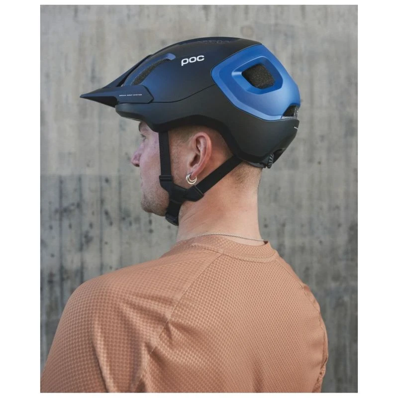 POC Axion MTB Helme (Schwarz) | privatesportshop.de