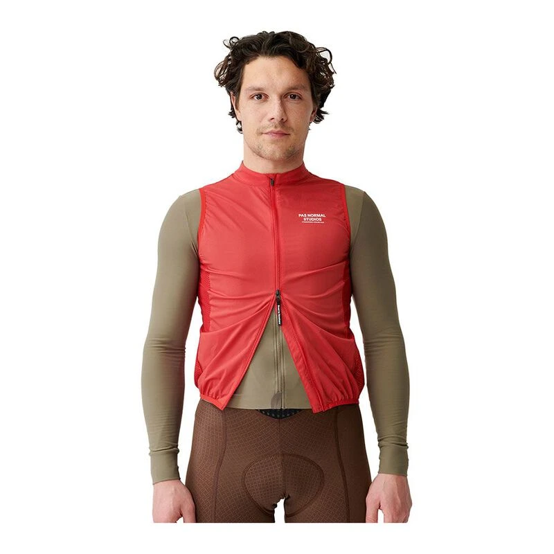 Pas Normal Studios Mens Mechanism Stow Away Gilet (Red) | Sportpursuit