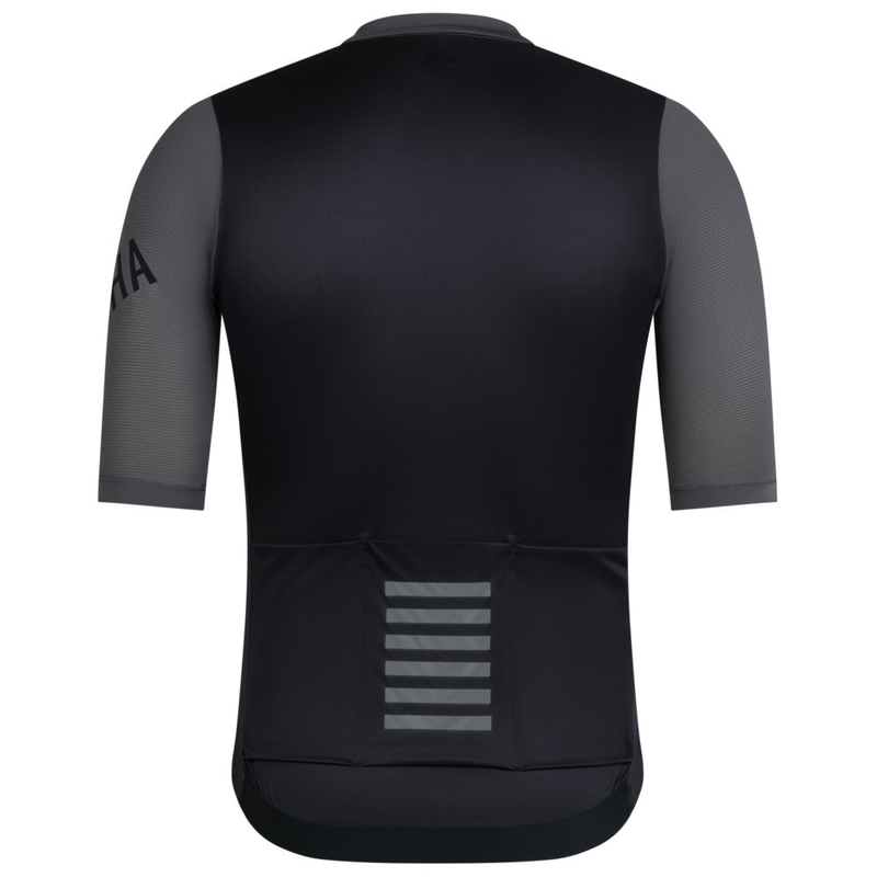 Rapha_Oct25-BEY01XXAPN_02.jpg
