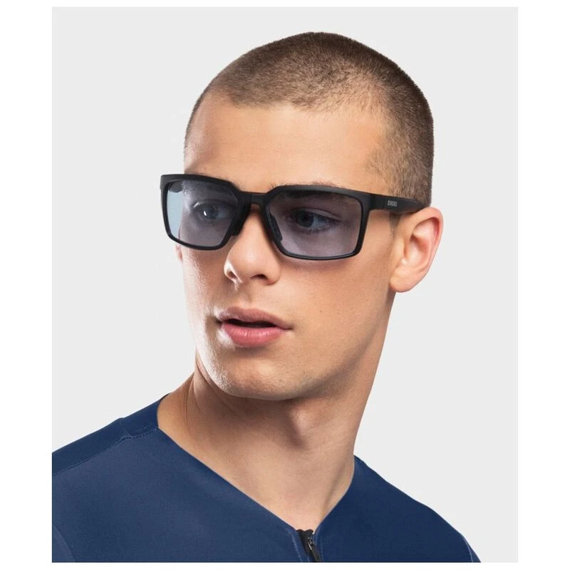 Siroko X1 Photochromic Ottawa Sunglasses (Black/Blue) | Sportpursuit.c